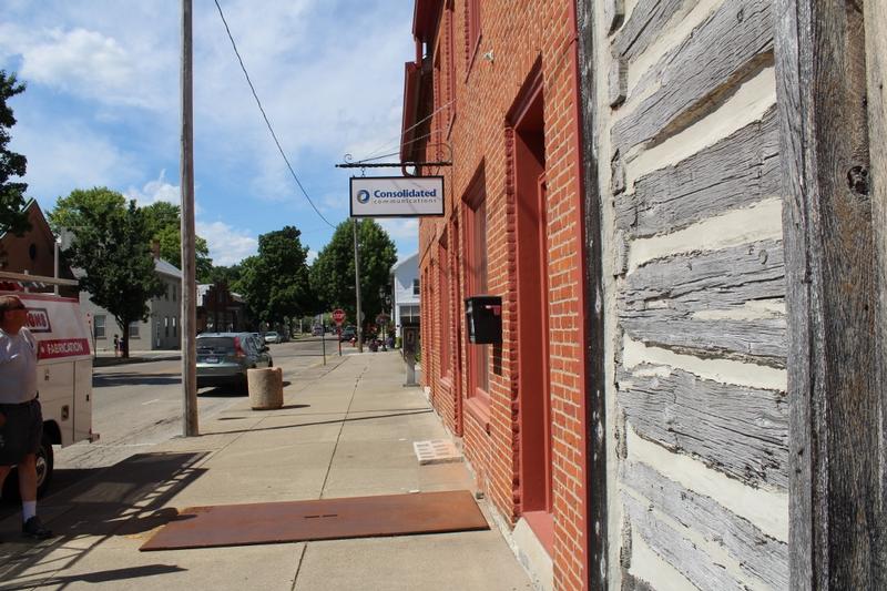 Sidewalk Overhang